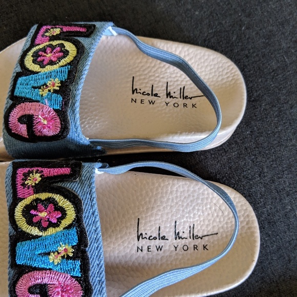 Sandals - Picture 2 of 3